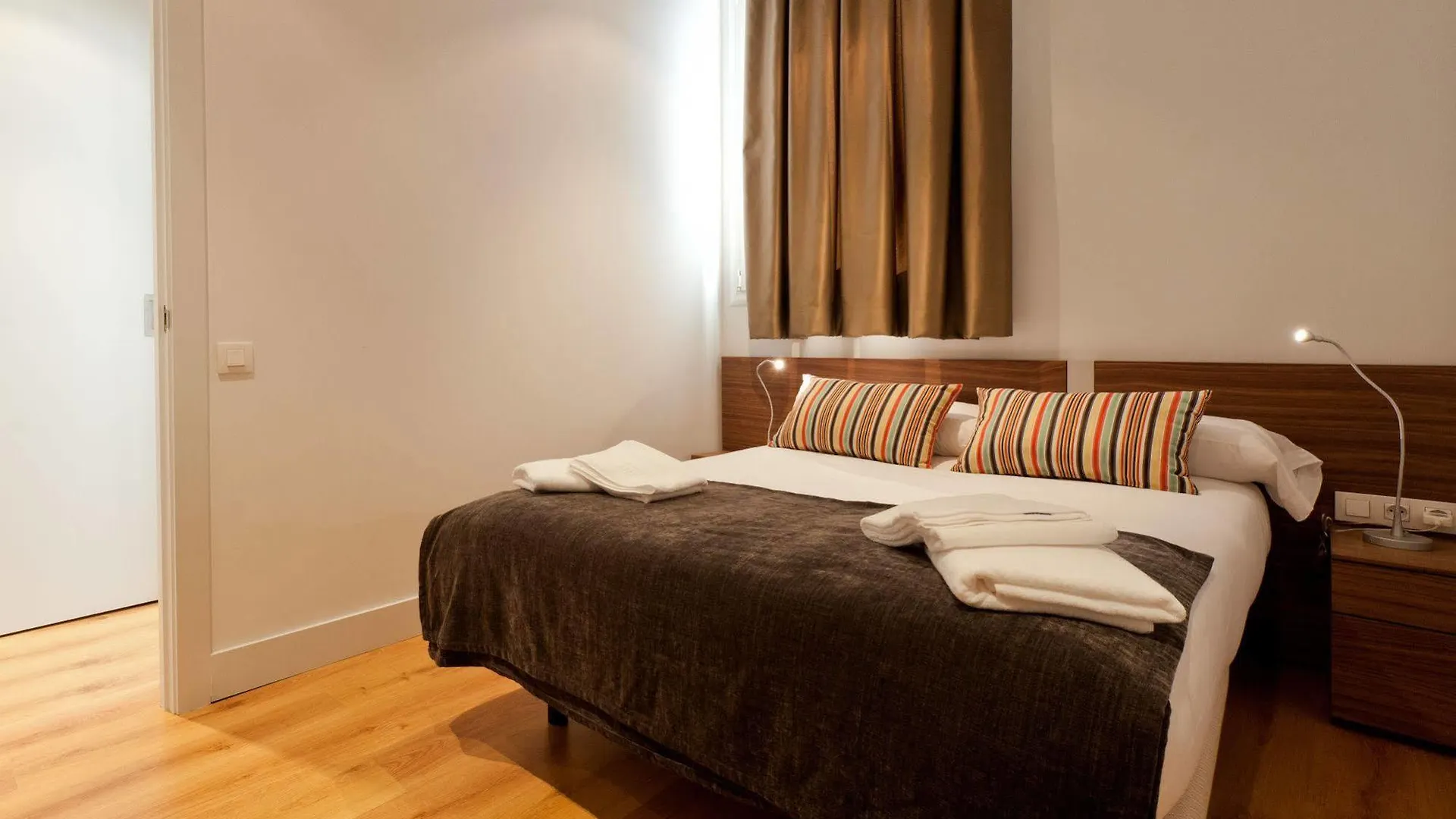 Dailyflats Gracia Hotell Barcelona 3*,  Spanien